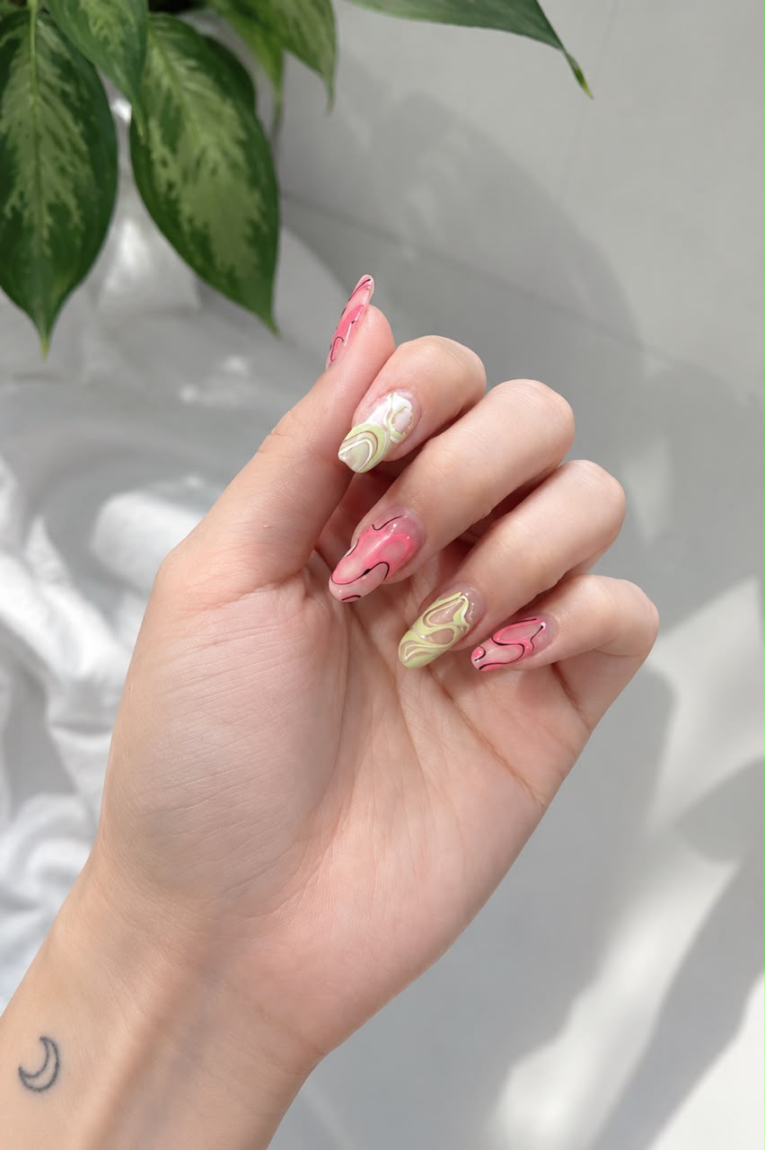 WHO NAIL nail art